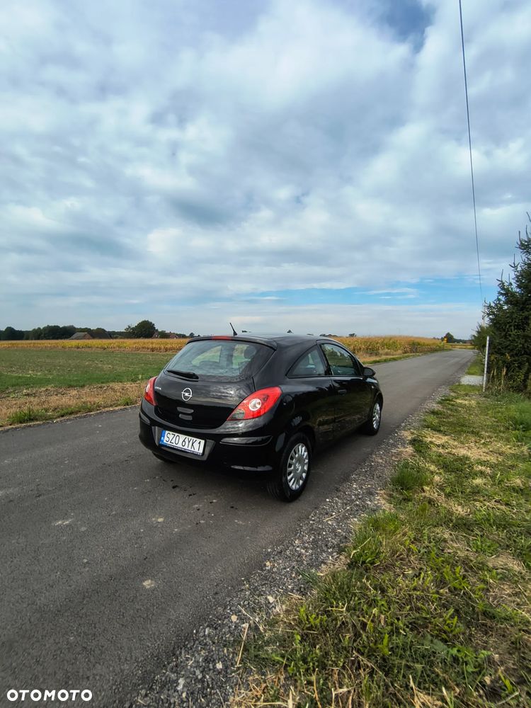 Opel Corsa 1.2 16V Cosmo - 13