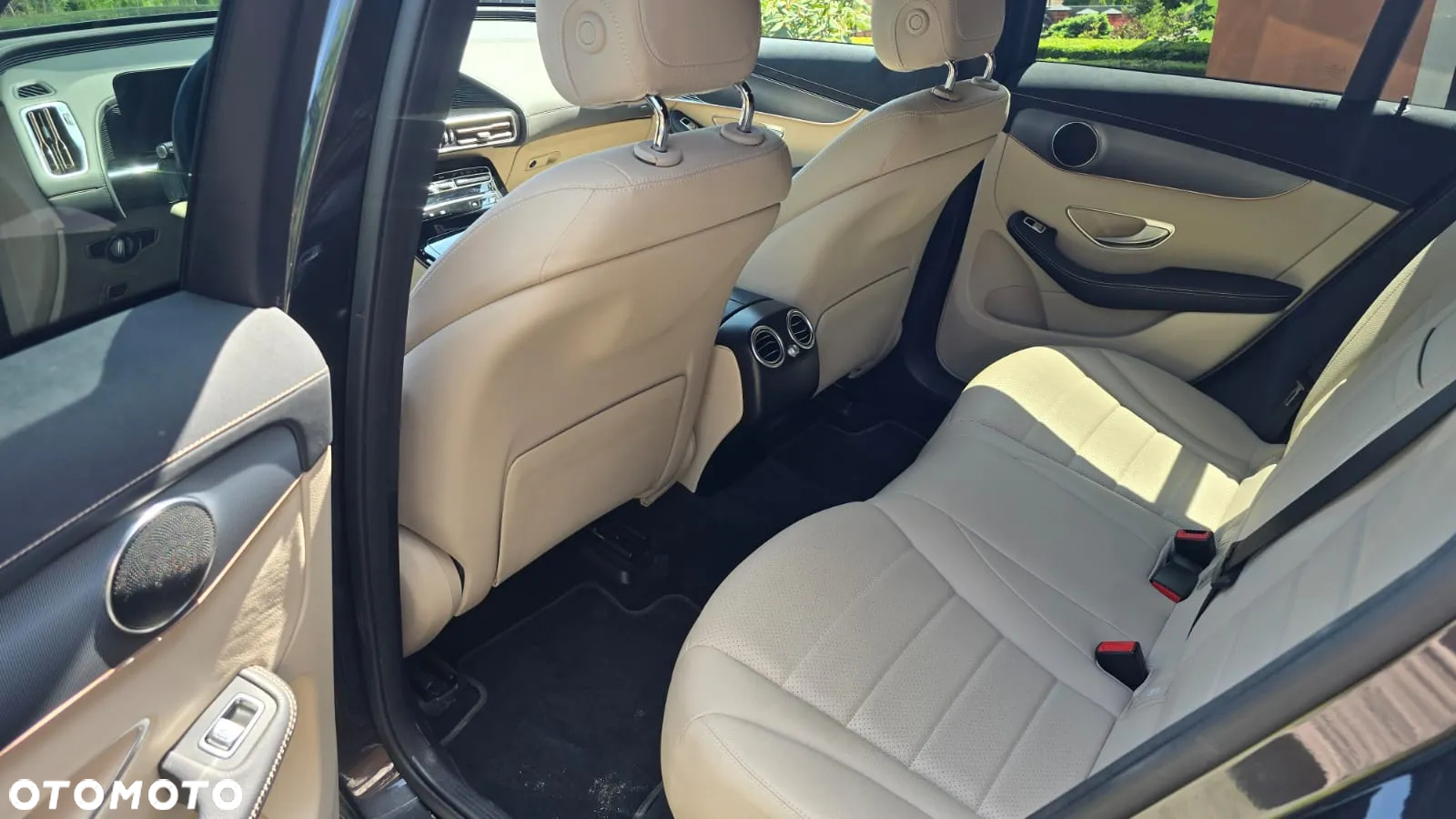 Mercedes-Benz EQC 400 4-Matic - 12