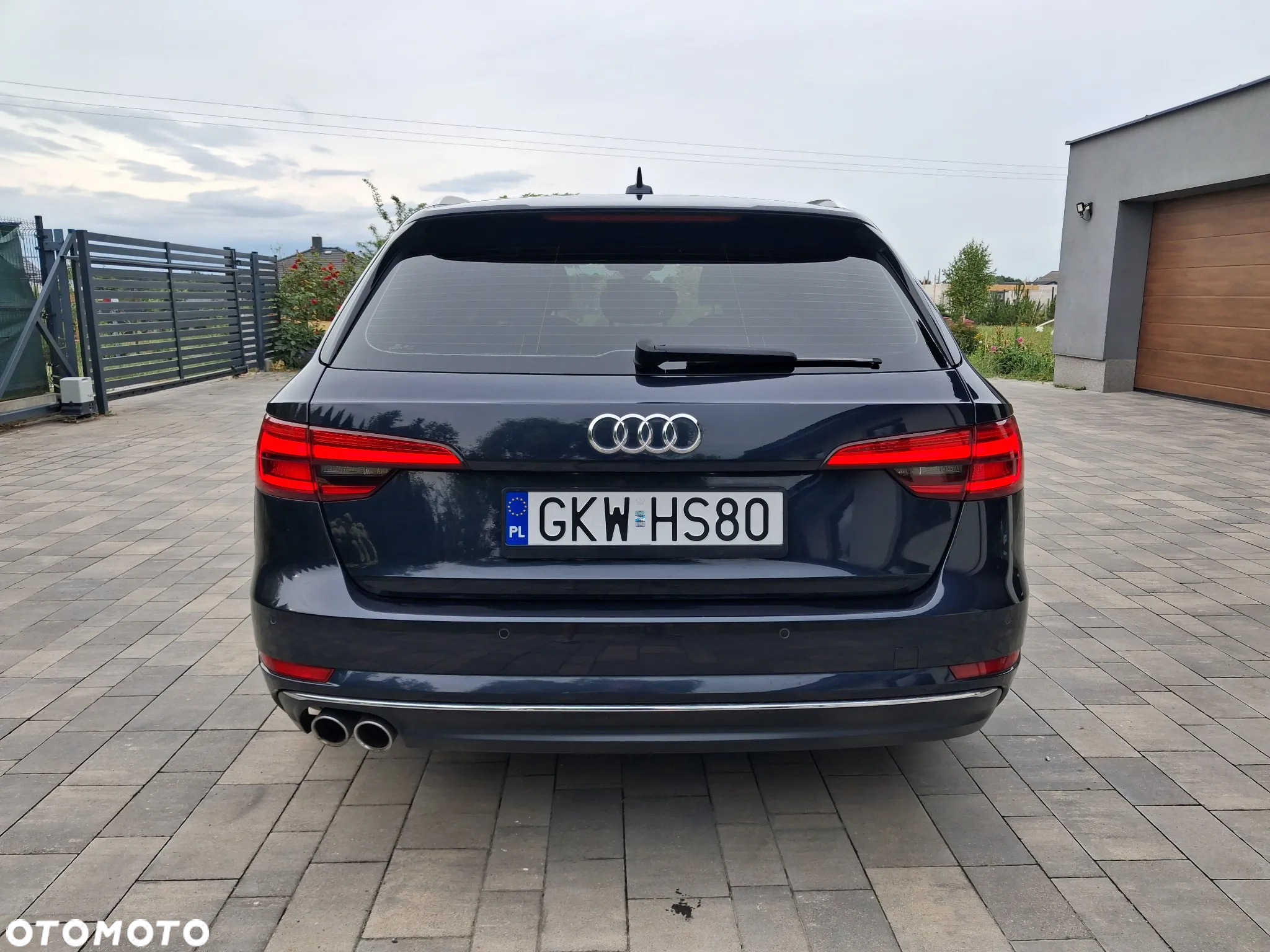 Audi A4 - 4