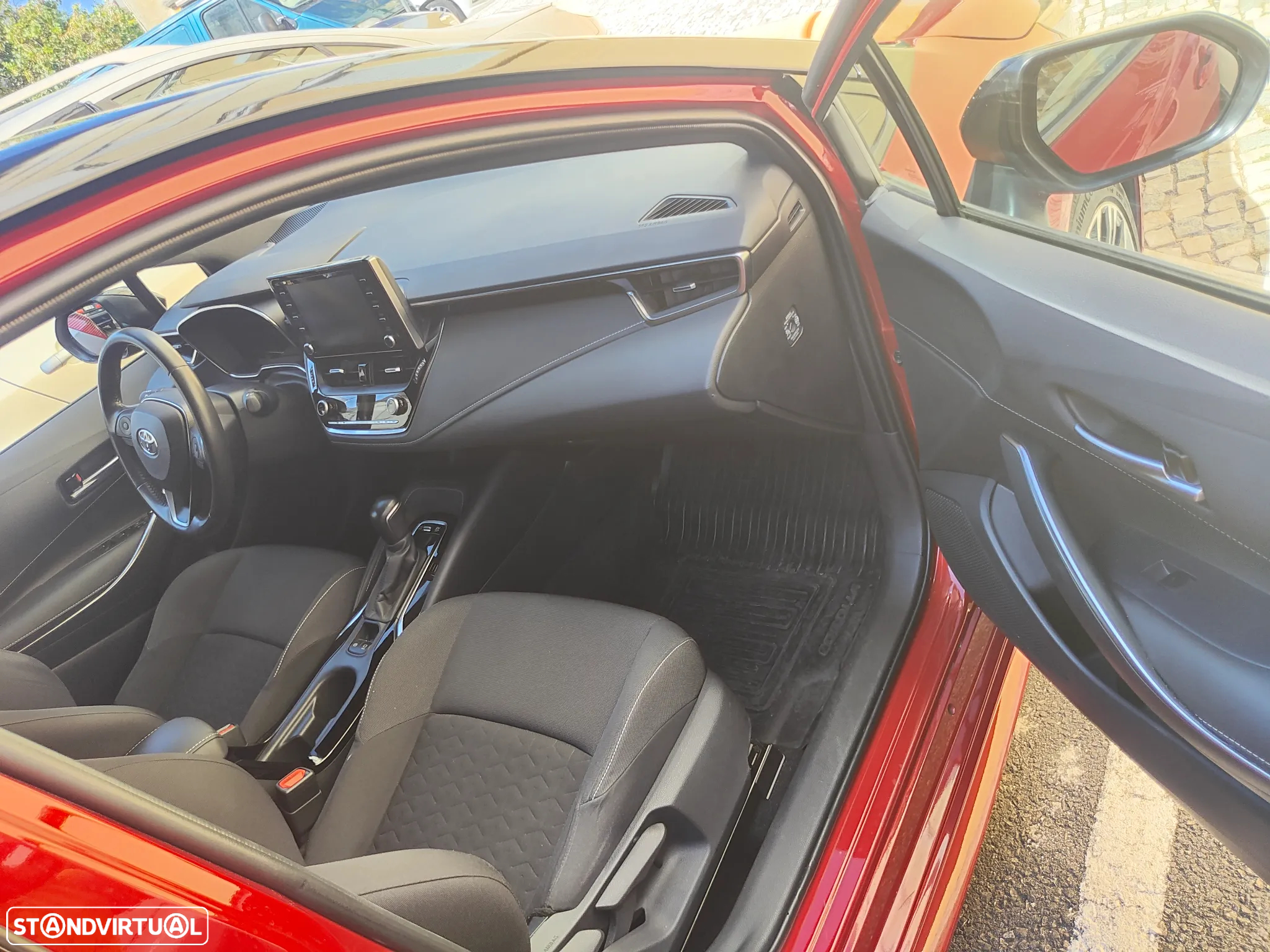 Toyota Corolla 1.8 Hybrid Square Collection - 11