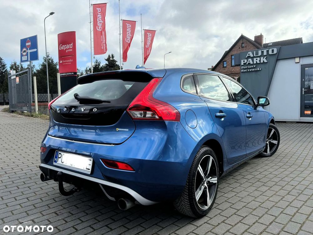 Volvo V40 D2 Drive-E SCR R-Design Momentum - 2