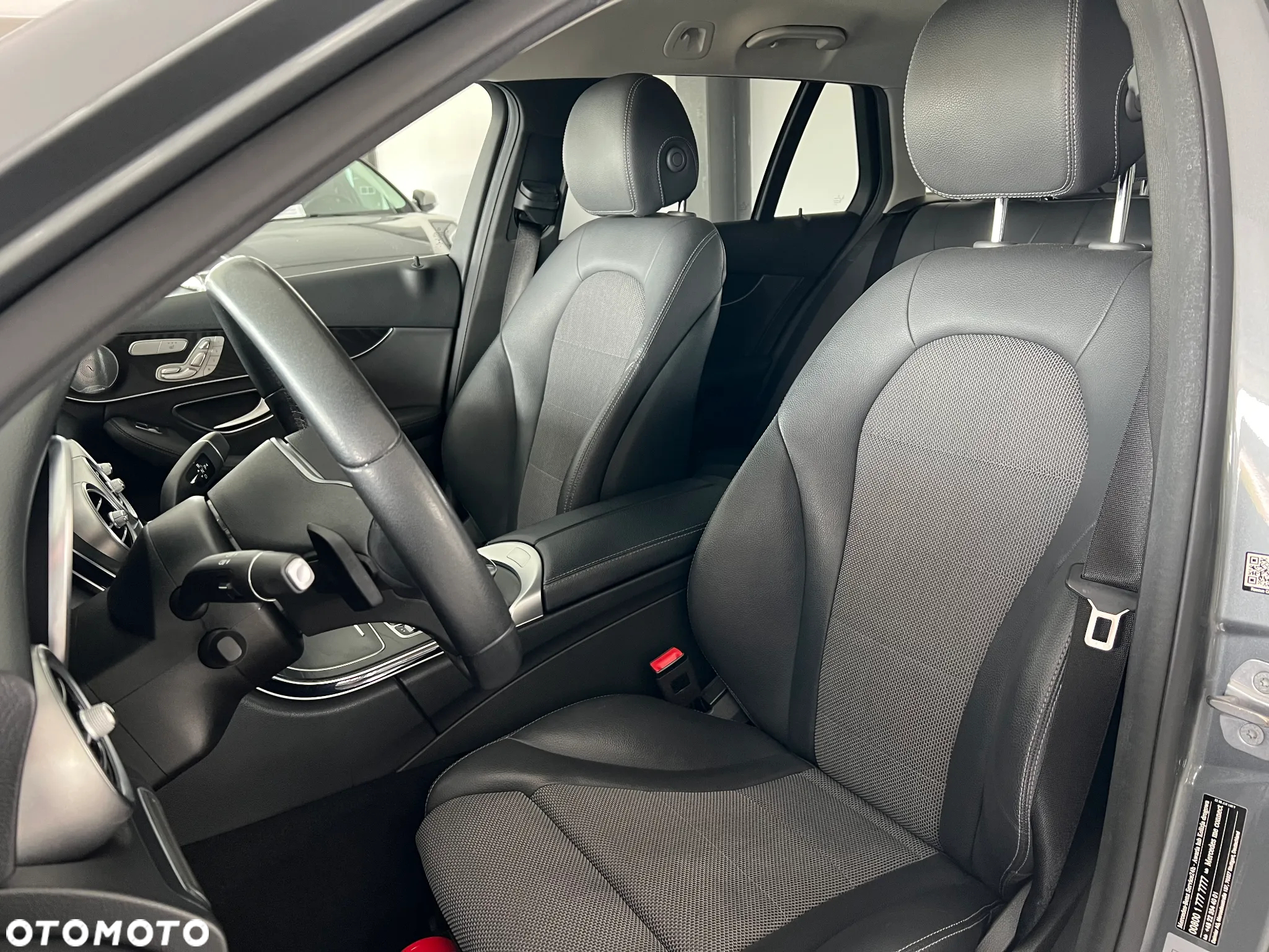 Mercedes-Benz Klasa C 200 4MATIC 9G-TRONIC - 23