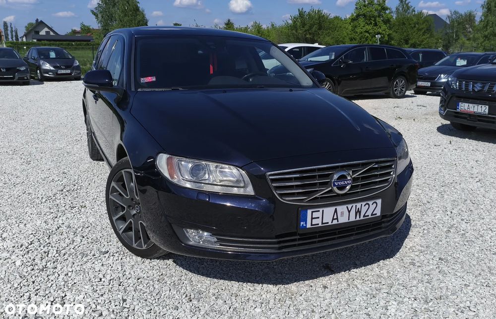 Volvo V70 D2 Momentum - 9