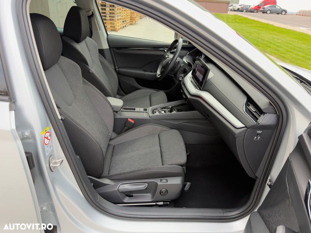 Skoda Octavia 2.0 TDI DSG Clever - 34