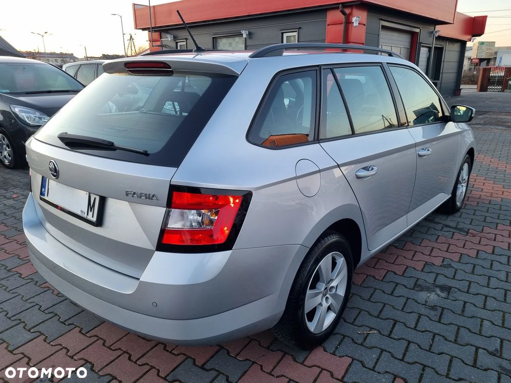 Skoda Fabia 1.0 TSI Ambition - 7
