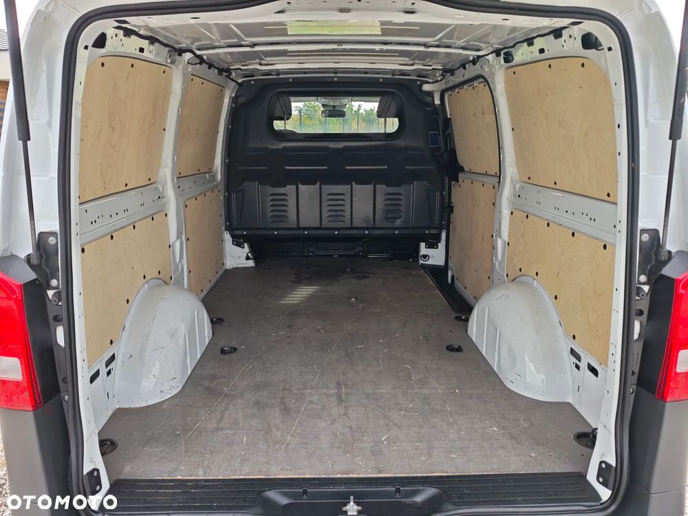 Mercedes-Benz VITO LONG 2.2 CDI - 16