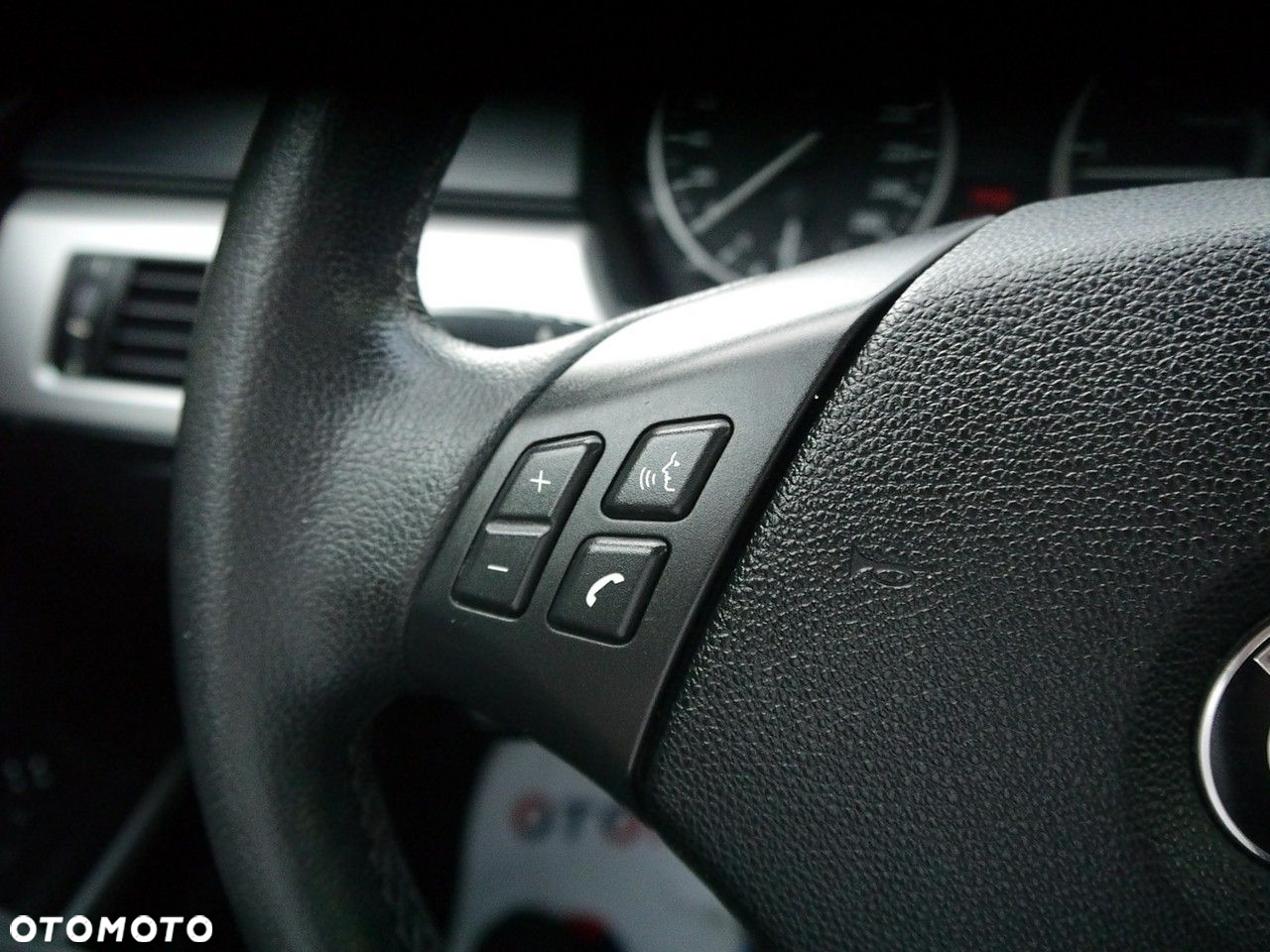 BMW Seria 3 318d - 27