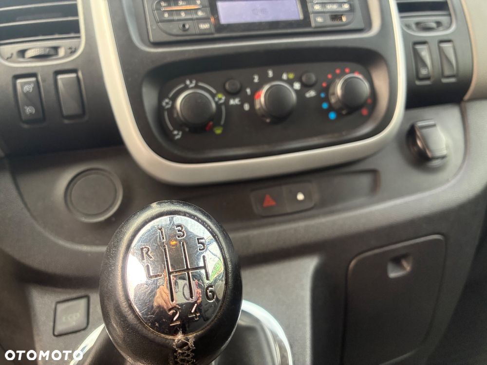Renault TRAFIC - 13