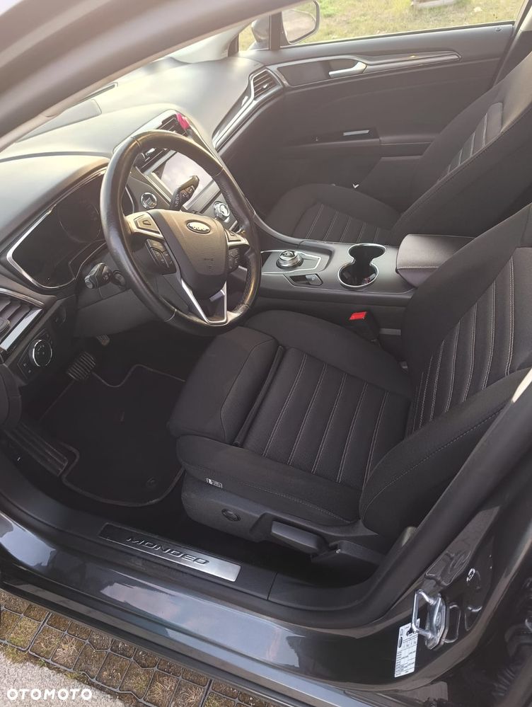 Ford Mondeo 2.0 EcoBlue Titanium - 12