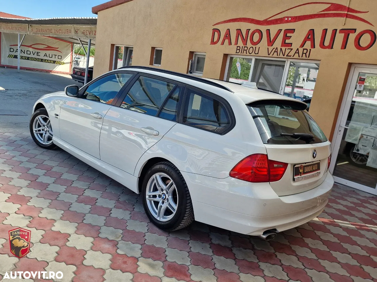 BMW Seria 3 320d Touring xDrive Aut. - 4