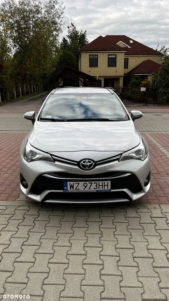 Toyota Avensis 2.0 D-4D Premium - 4