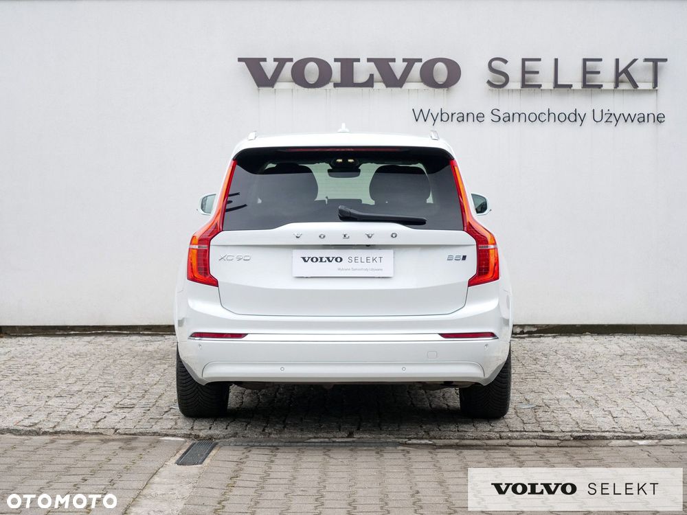 Volvo XC 90 - 9
