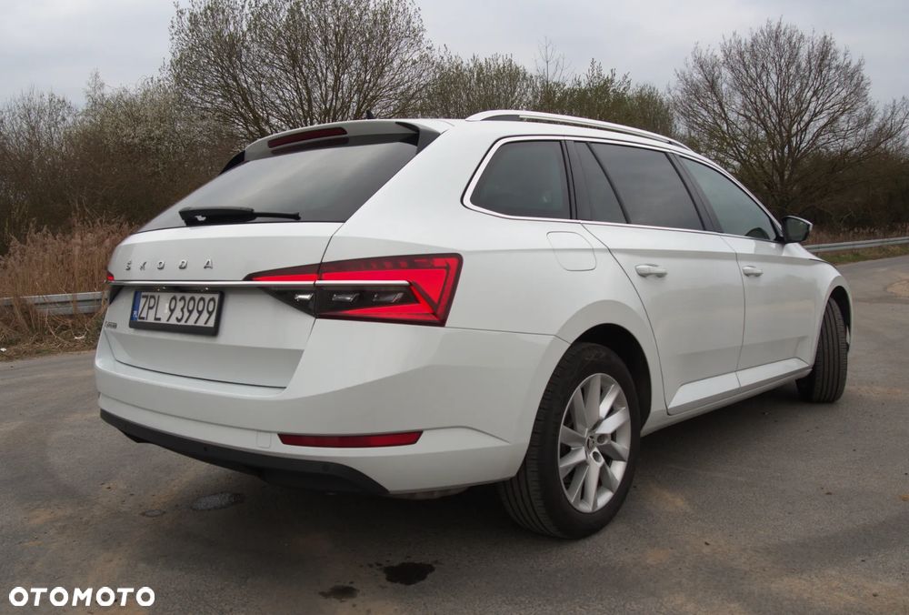 Skoda Superb 2.0 TSI Style DSG - 11