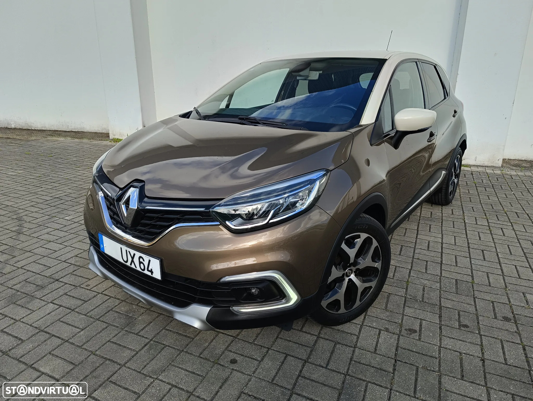 Renault Captur 1.5 dCi Exclusive C/Pneu - 2