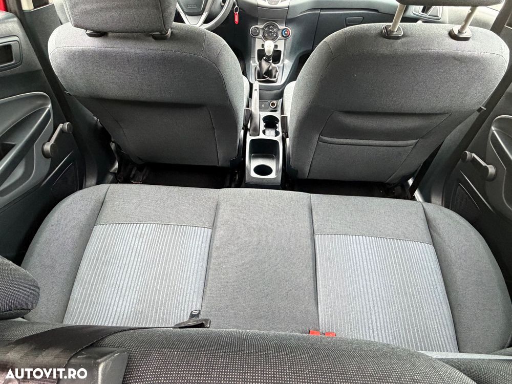 Ford Fiesta - 11