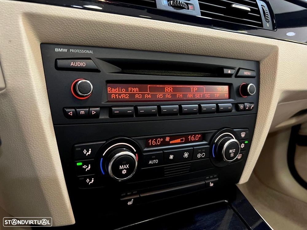 BMW 325 i - 17