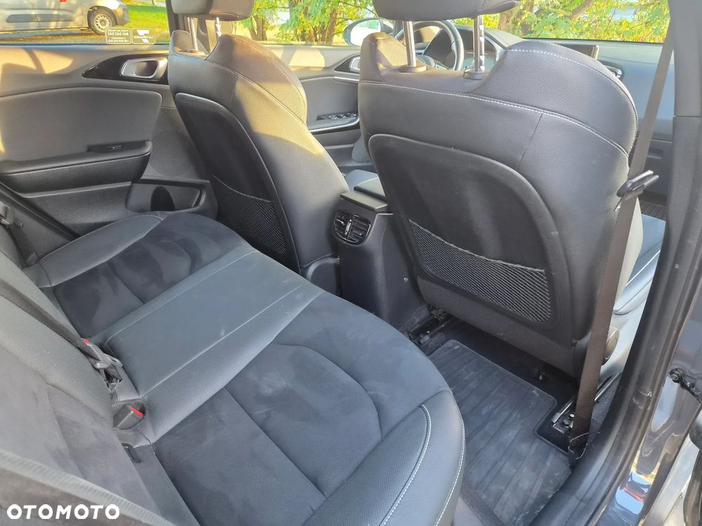 Kia XCeed 1.5 T-GDI Prestige Line DCT - 17