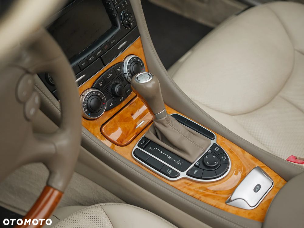 Mercedes-Benz SL 500 7G-TRONIC - 17