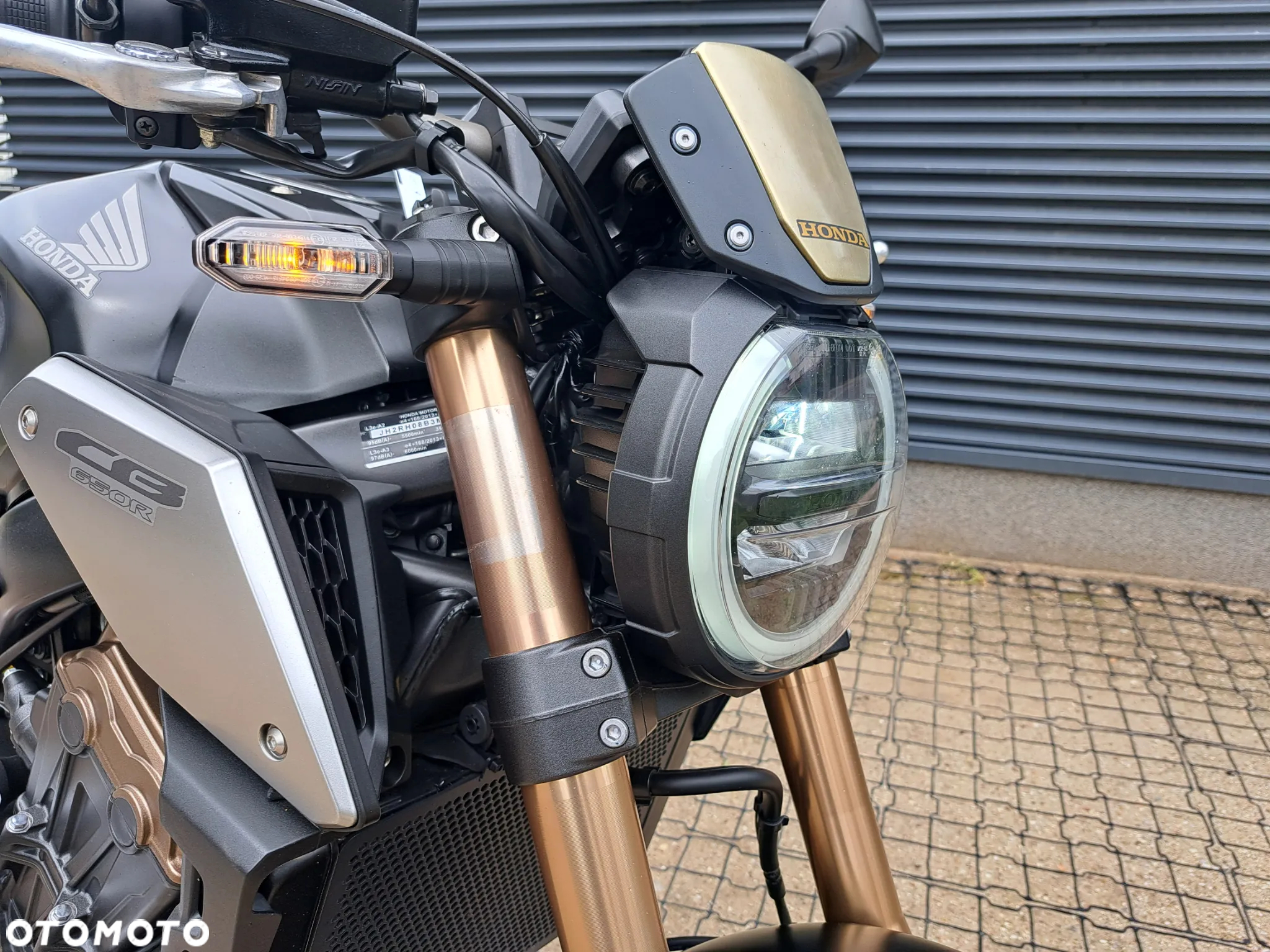 Honda CB - 8
