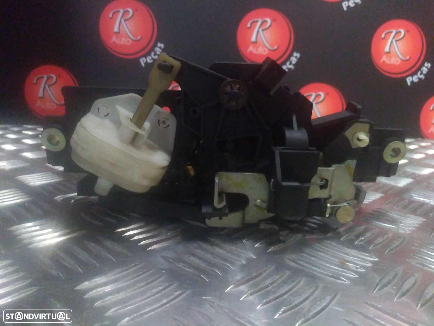 Fecho Da Mala Audi A3 (8L1) - 2