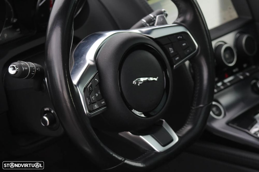 Jaguar F-Type 2.0 i4 R-Dynamic Black - 42