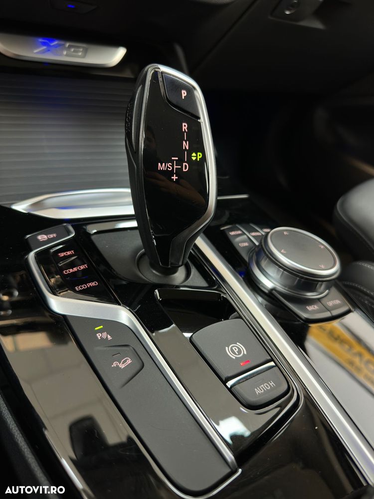BMW X3 xDrive20d AT xLine - 12