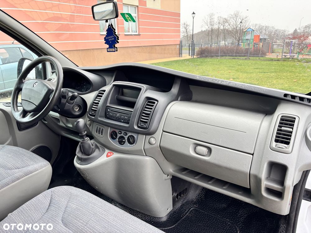 Renault Trafic - 11