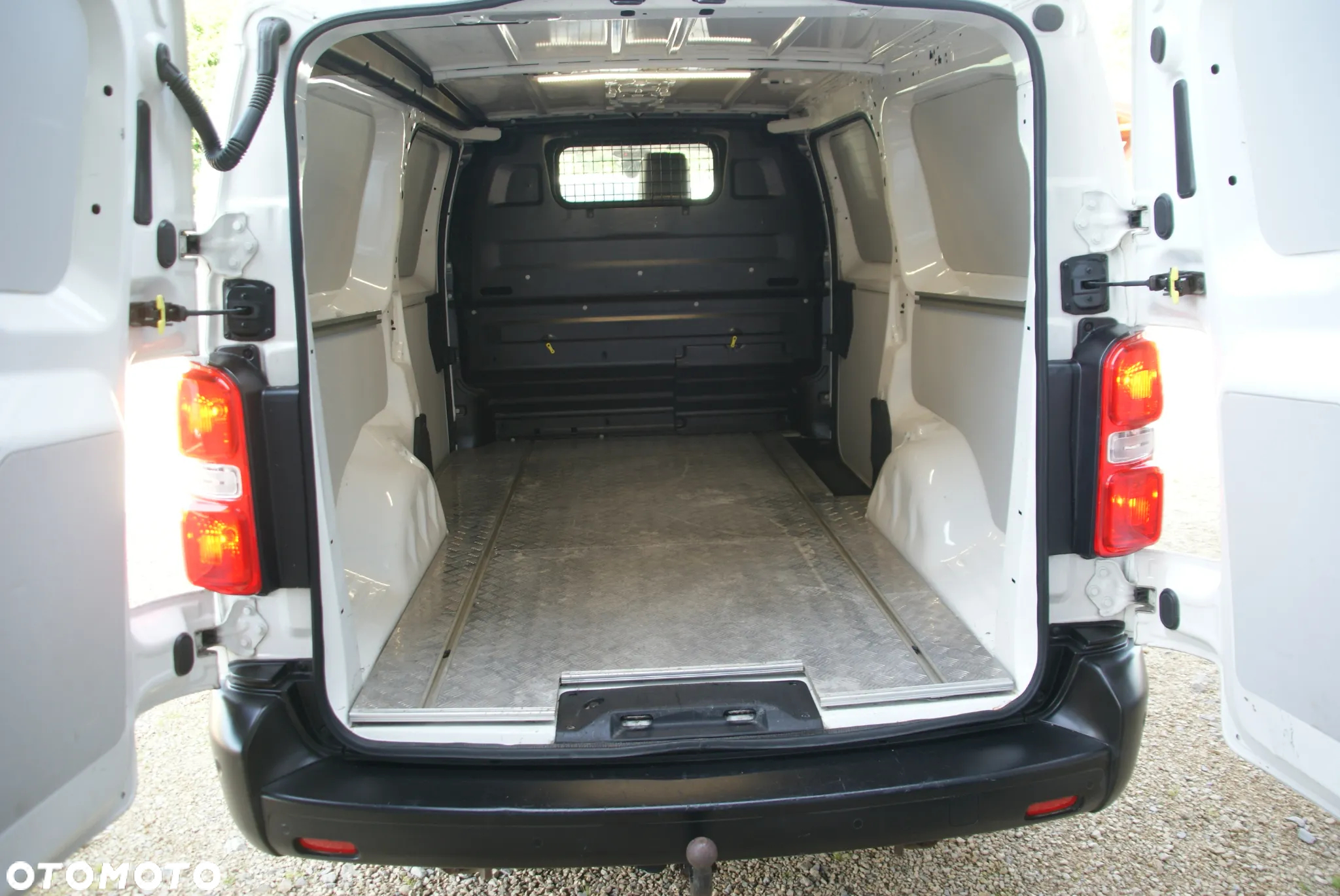 Peugeot Expert - 11