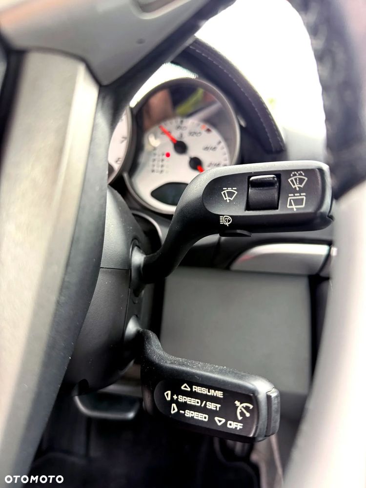 Porsche 718 Cayman - 28