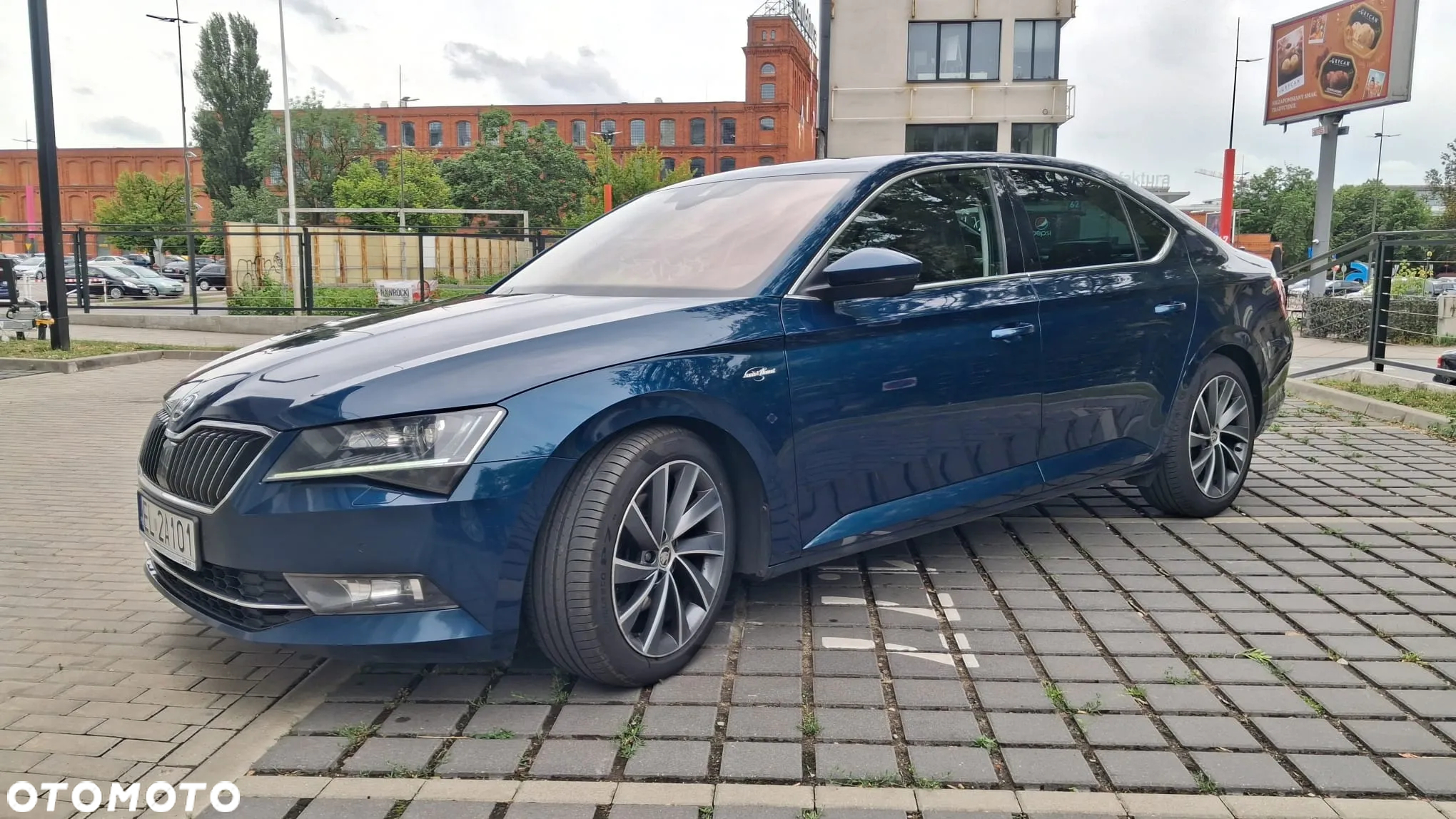 Skoda Superb 2.0 TDI L&K DSG - 7