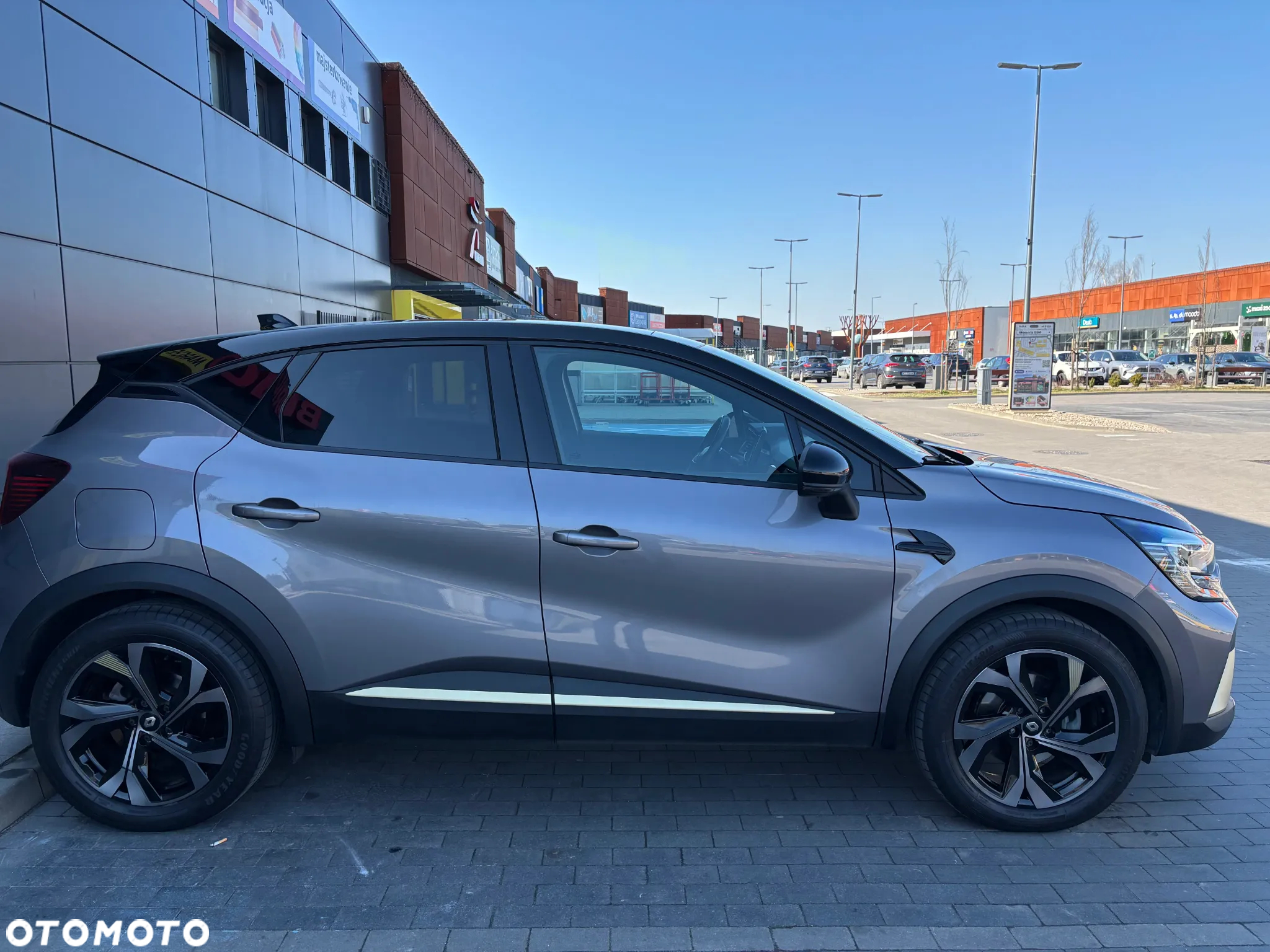 Renault Captur 1.6 E-TECH Full Hybrid 145 E-Tech Engineered - 4