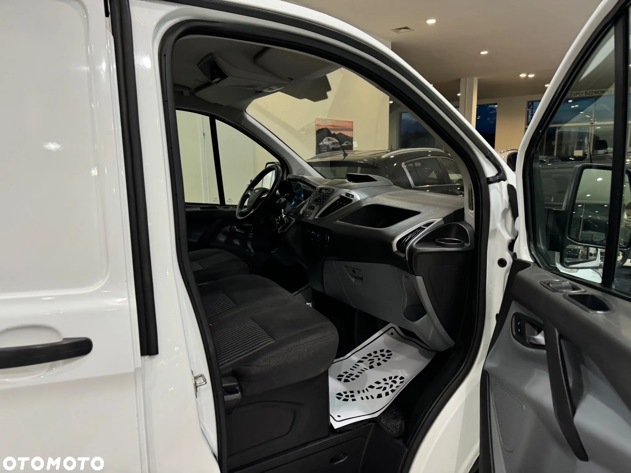 Ford Transit - 25