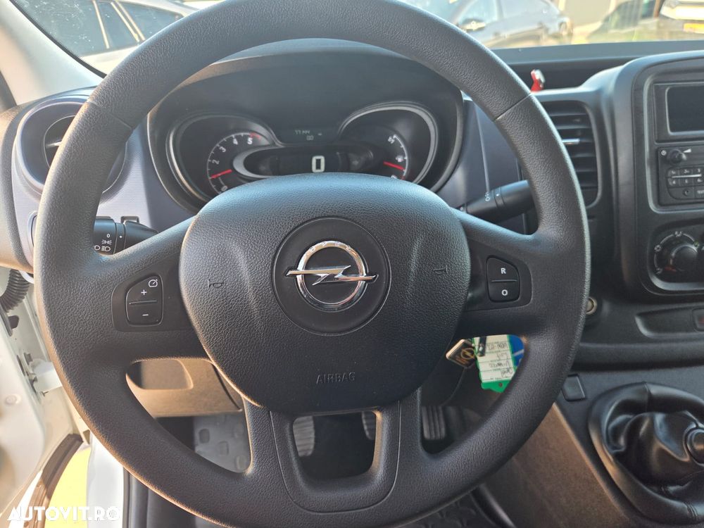 Opel Vivaro Doka 6 Locuri+Duba - 24