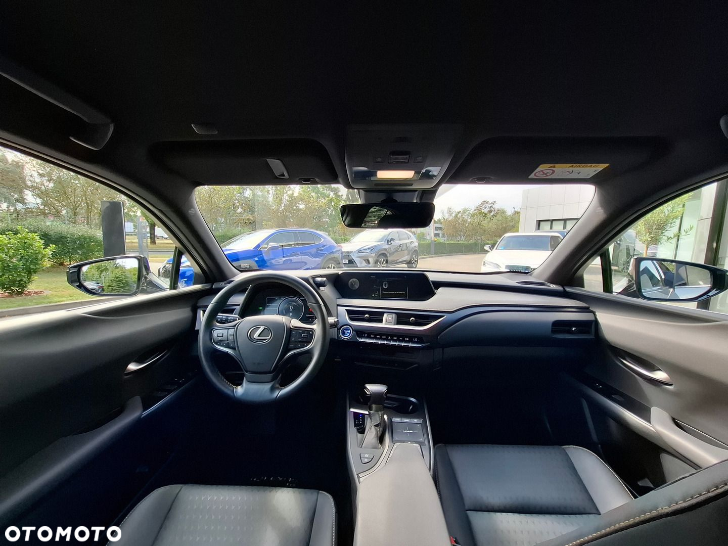 Lexus UX - 28