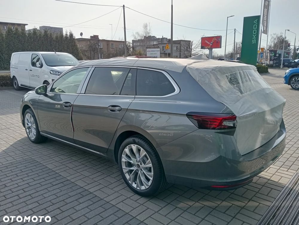 Skoda Superb 2.0 TDI SCR 4x4 Edition 130 DSG - 2