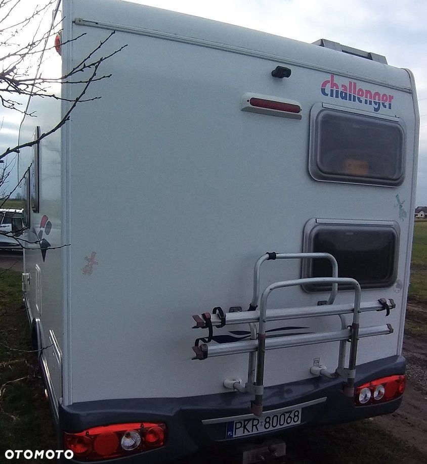 Ford CHallenger - 12