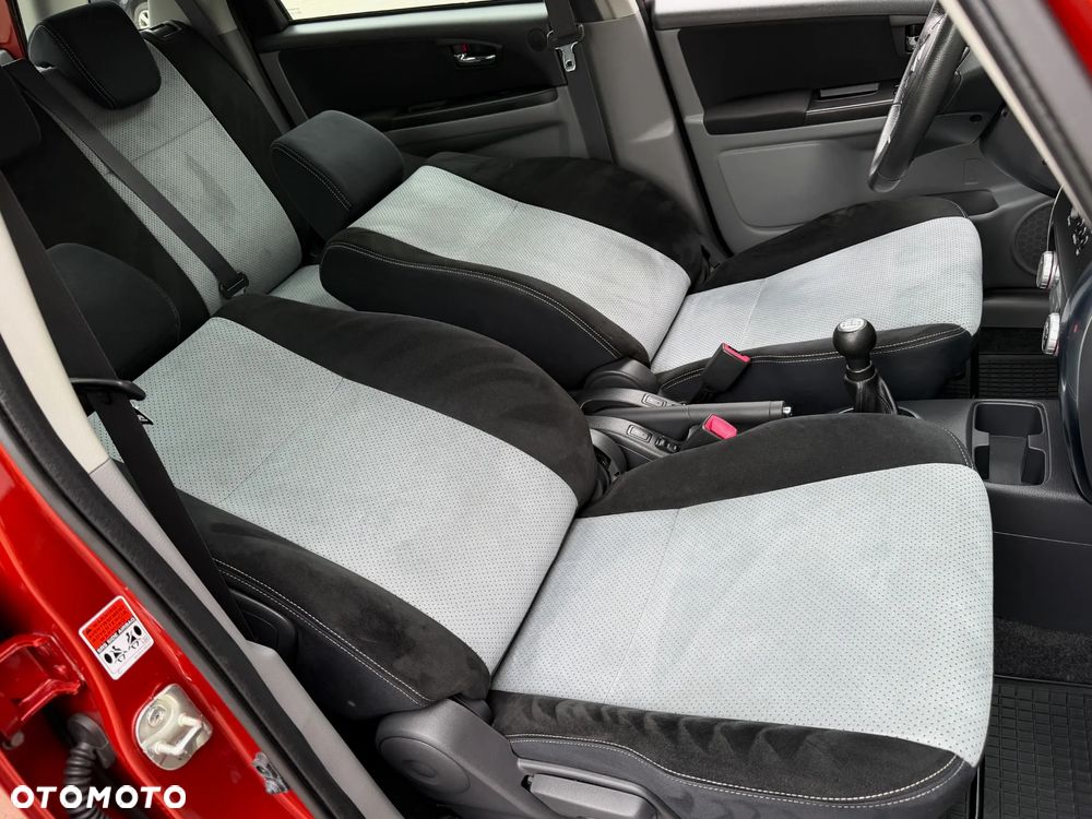 Suzuki SX4 1.6 VVT 4x4 Limited - 8