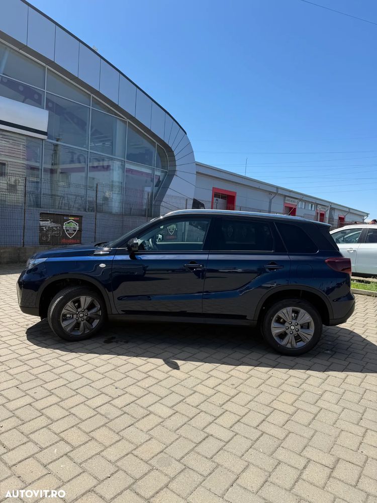 Suzuki Vitara 1.4 Boosterjet 6MT AllGrip MHEV Passion - 6
