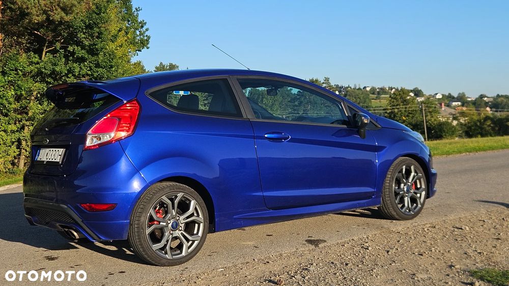 Ford Fiesta ST - 9