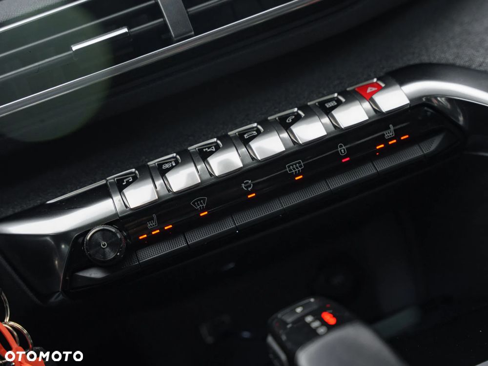 Peugeot 3008 BlueHDi 130 Stop & Start EAT8 Allure - 21