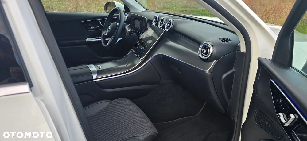 Mercedes-Benz GLC 200 mHEV 4-Matic AMG Line - 28