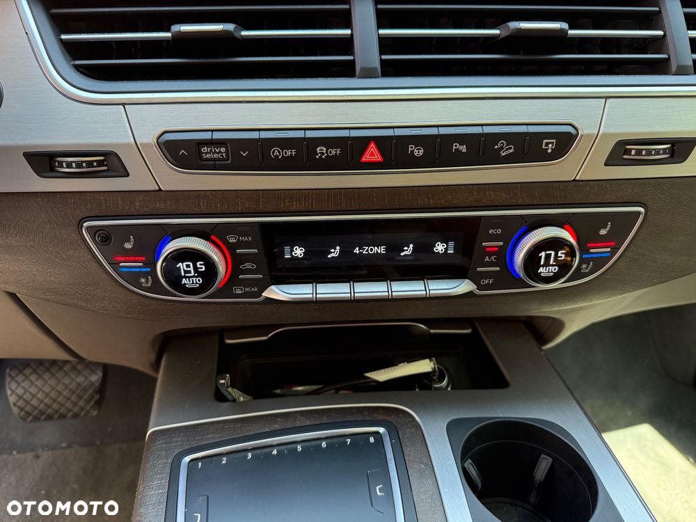 Audi Q7 - 17
