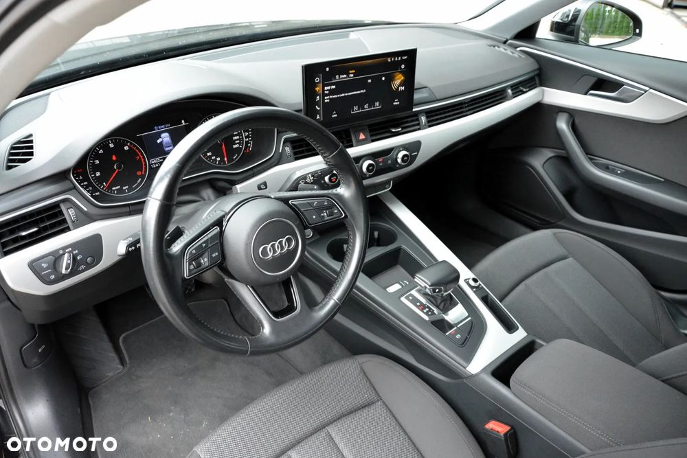 Audi A4 Limousine 35 TFSI S tronic - 11
