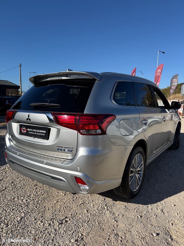 Mitsubishi Outlander 2.4 Instyle - 8