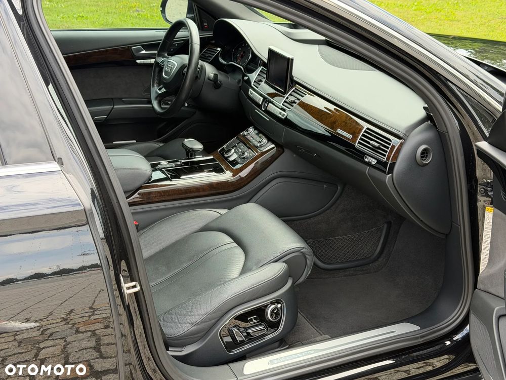 Audi A8 4.0 TFSI cylinder on demand quattro tiptronic Lang - 22