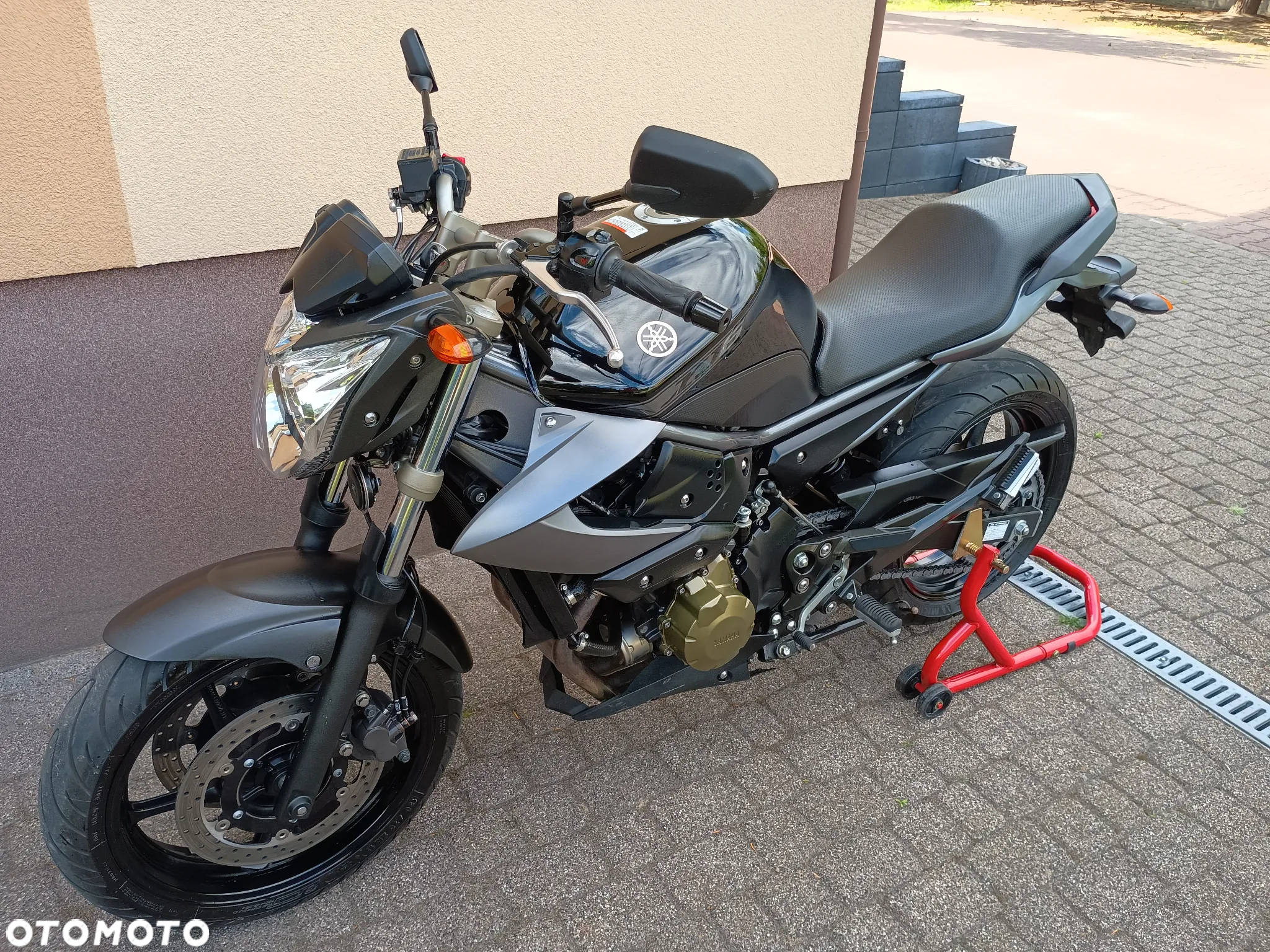 Yamaha XJR - 27