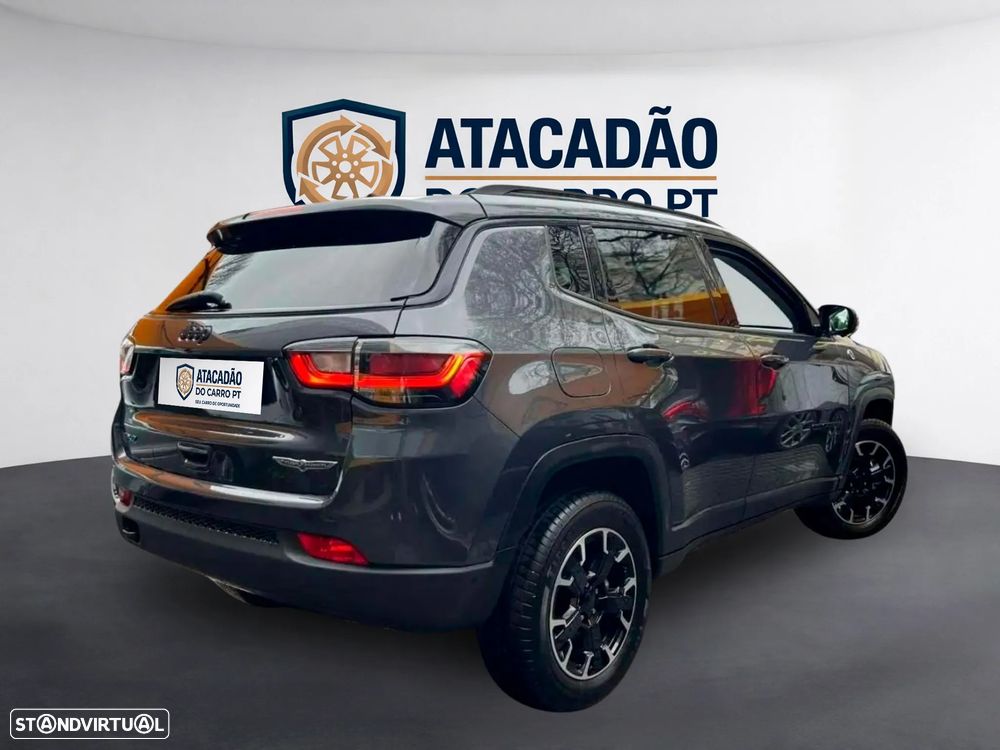 Jeep Compass - 49