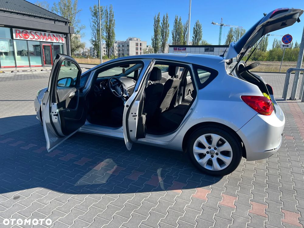 Opel Astra 1.6 CDTI Enjoy - 14