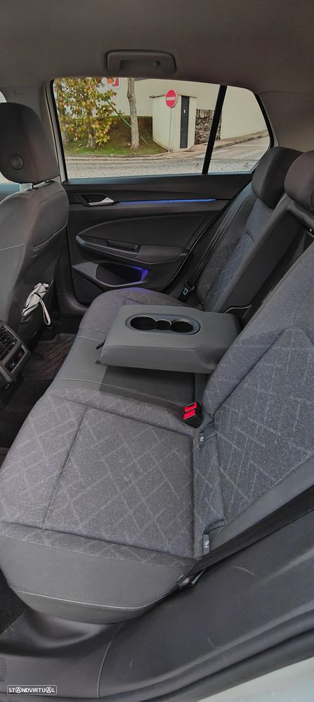 VW Golf 1.0 TSI Life - 10