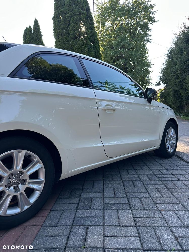 Audi A1 1.6 TDI Ambition - 11